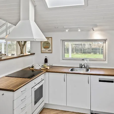 Holiday Home Rodby 25 With Hot Tub