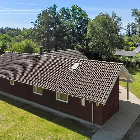 Dejlig Bolig I Med Køkken Feriehus